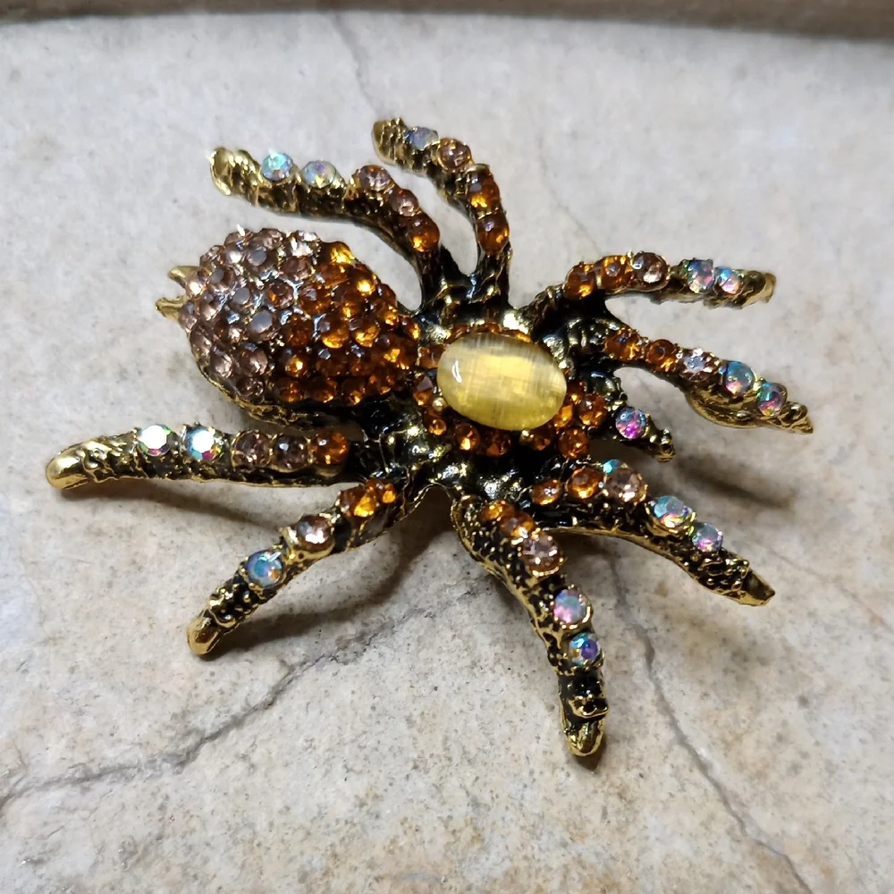 Sparkling Spider Brooch Pendant with Rhinestones Tarantula